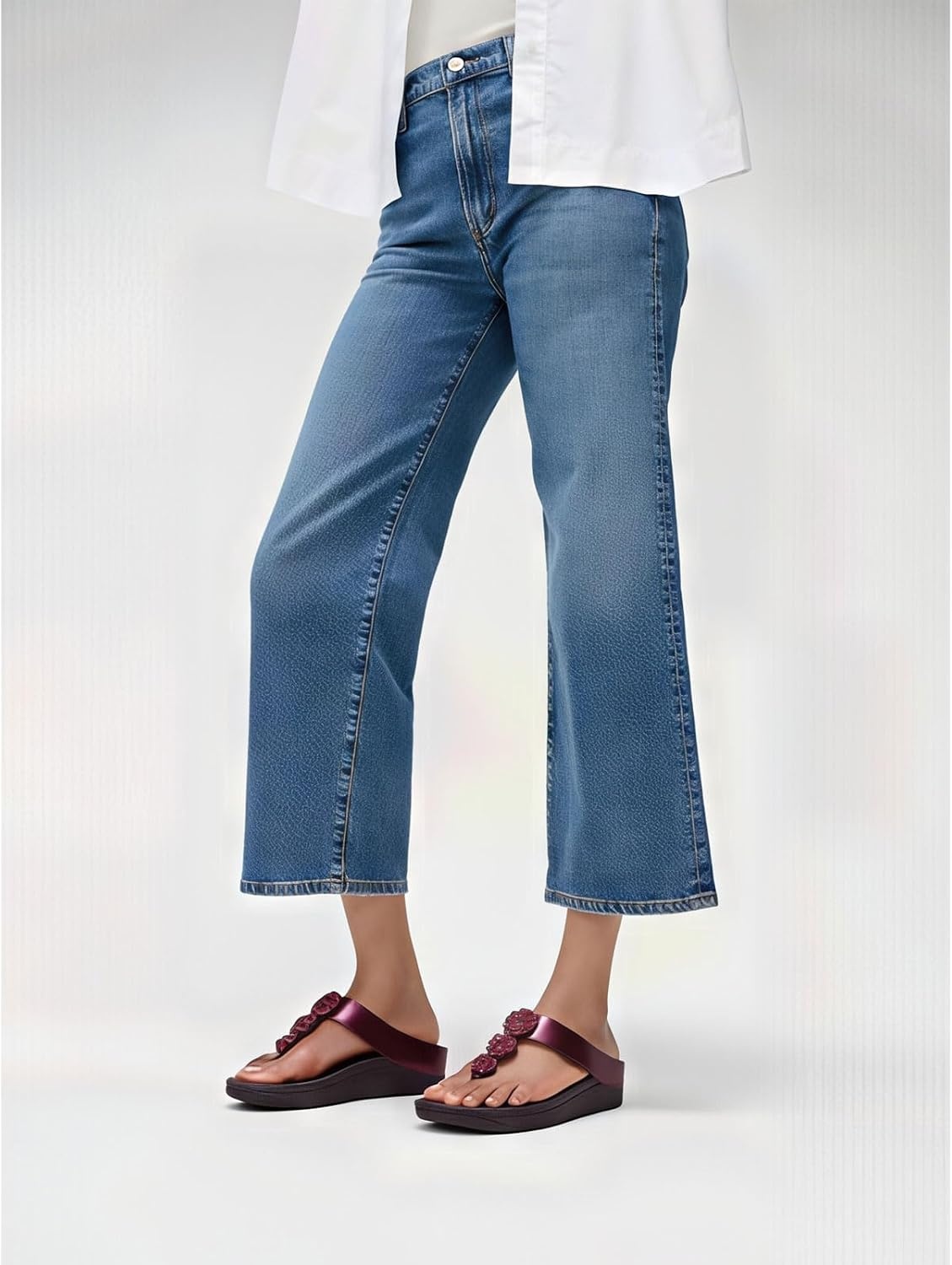 image:imageFitFlop Fino BeadieButton Metallic ToePost SandalsMetallic Ruby