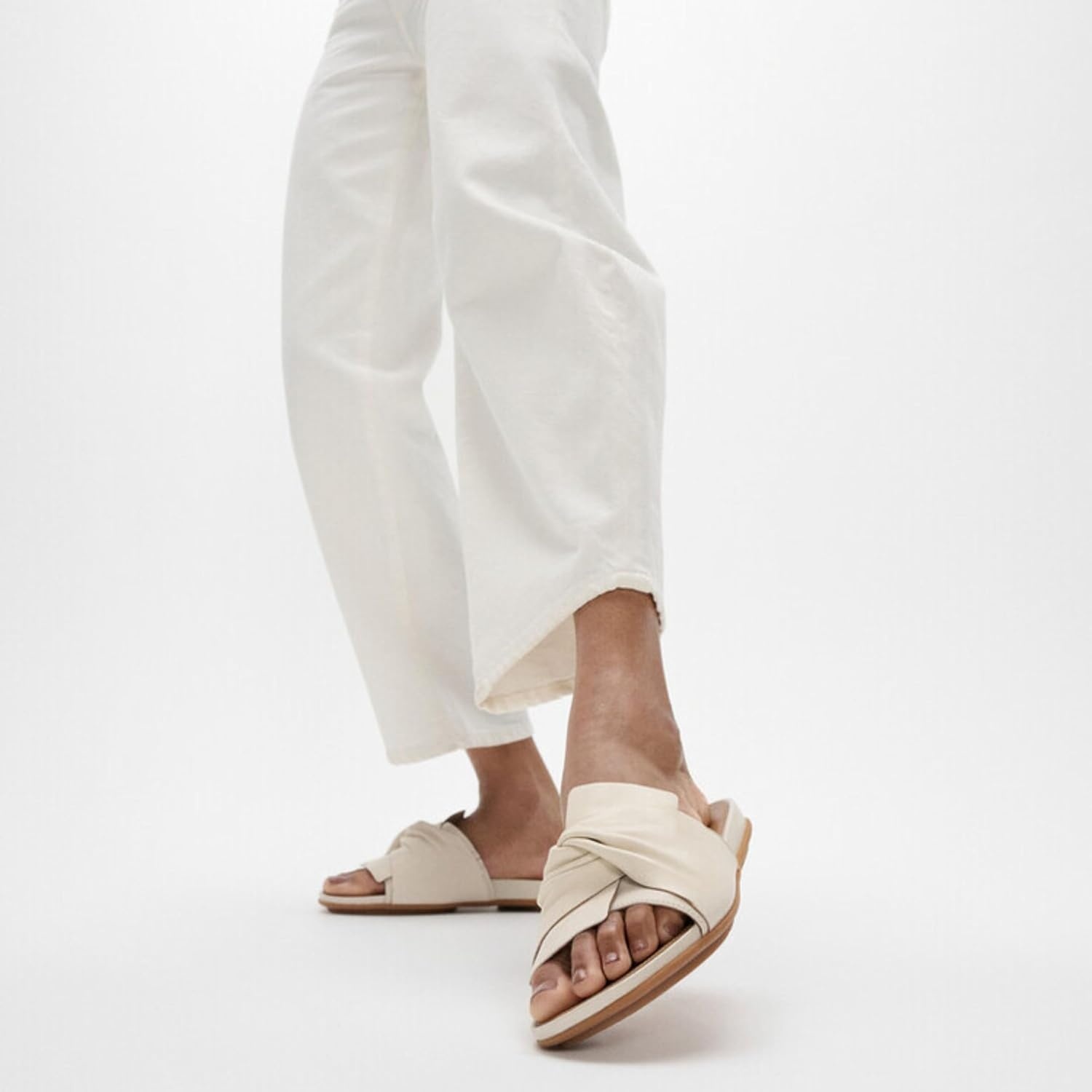 image:imageFitFlop Gracie SoftTwist Leather SlidesParis Beige