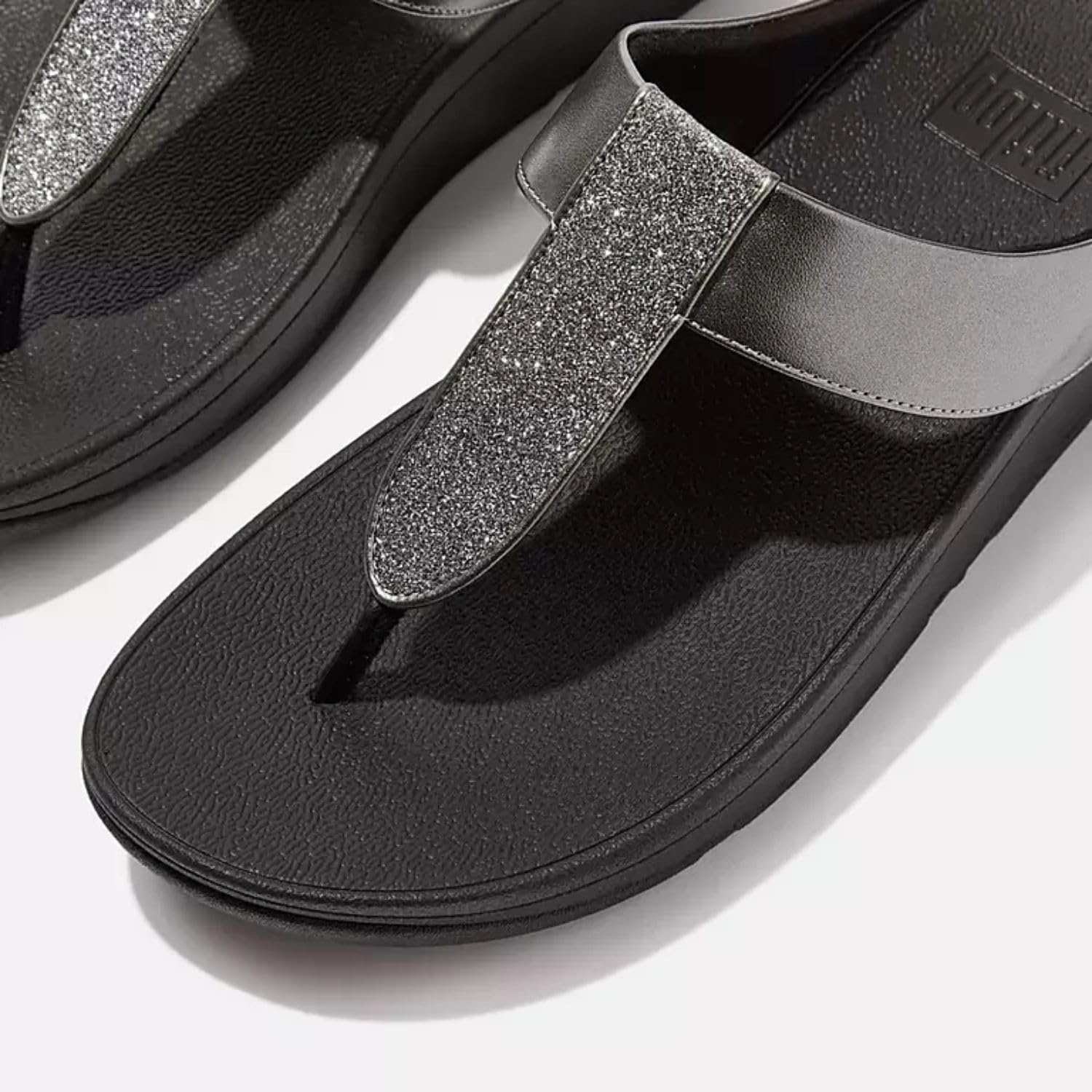 image:imageFitFlop Womens FINO Glitterdust Metallic Toe Post Flip Flop SandalPewter