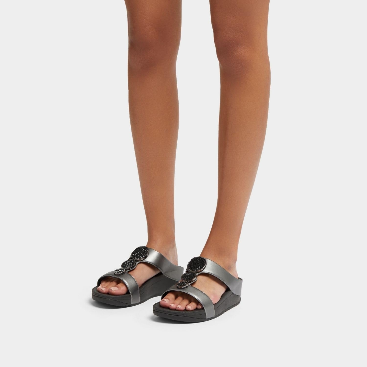 image:imageFitFlop womens Halo Beadcircle Metallic Hbar SlidesPewter Black